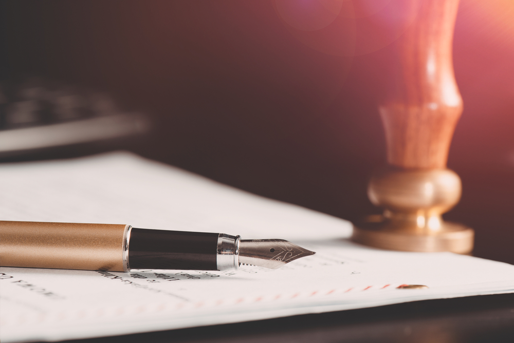 Law,,Notary,Background,Theme.,Fountain,Pen,And,Handmade,Paper,On